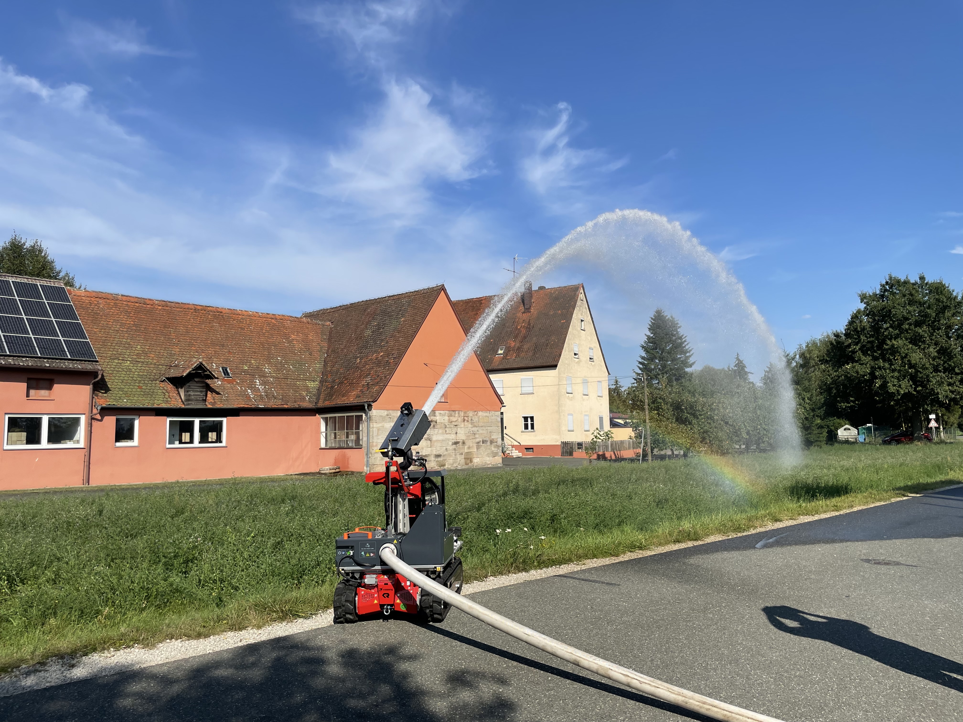 240816_Löschroboter im Einsatz_©LRA-ERH_Stephanie Mack..JPG